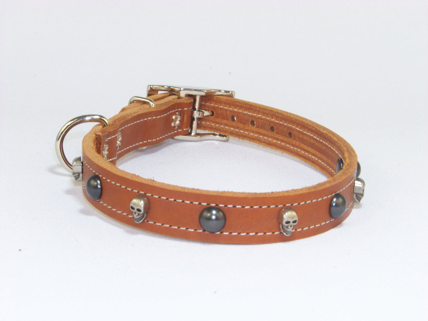 B) 3/4" Wide Leather Dog Collar - The Dark Angel II - Featuring Skull Conchos with Dark Dome Accents