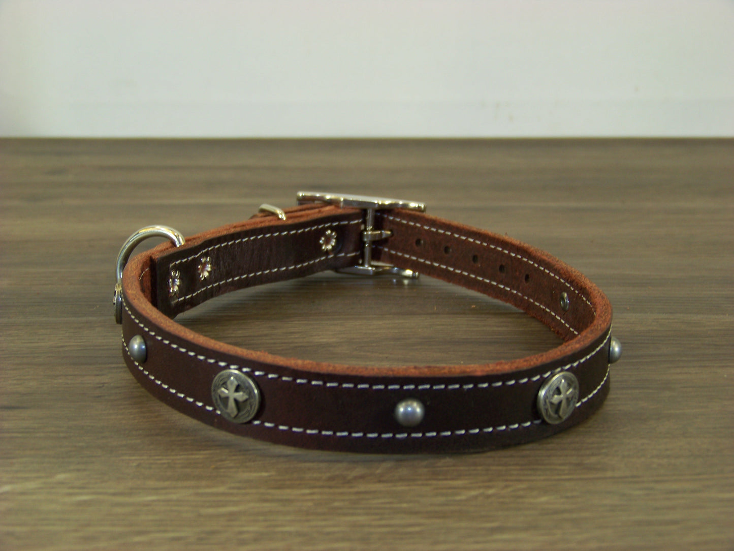 B) Durable Latigo Leather Dog Collar- 3/4" Wide- Celtic Cross Concho Accents