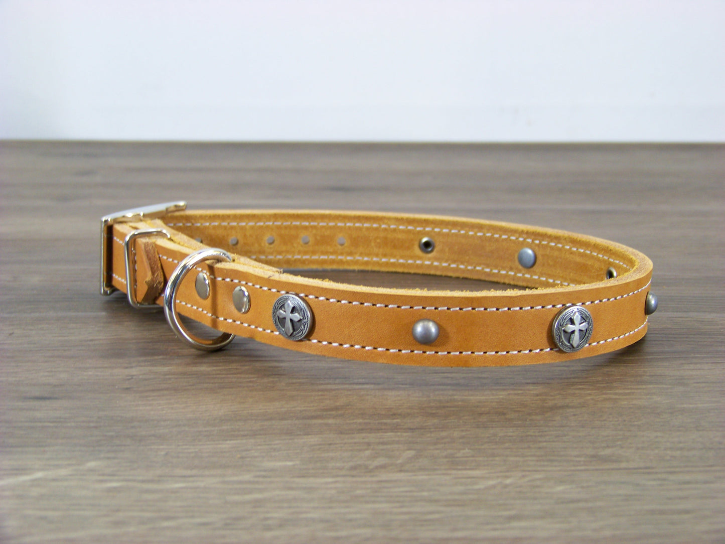 B) Durable Latigo Leather Dog Collar- 3/4" Wide- Celtic Cross Concho Accents