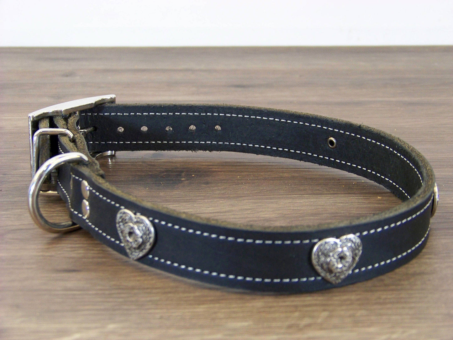 C)   1" Wide Leather Dog Collar - The Desert Heart - Featuring a Western Heart Concho