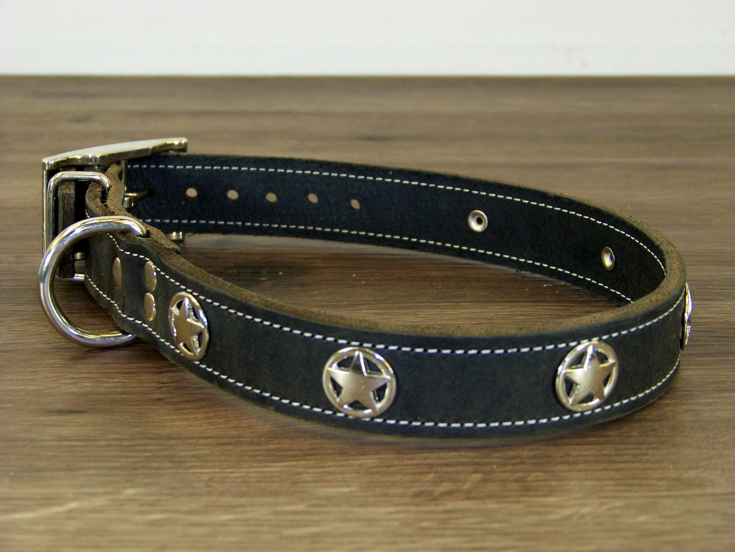 C)   1" Wide Leather Dog Collar- The Sherriff - Featuring a Star Concho
