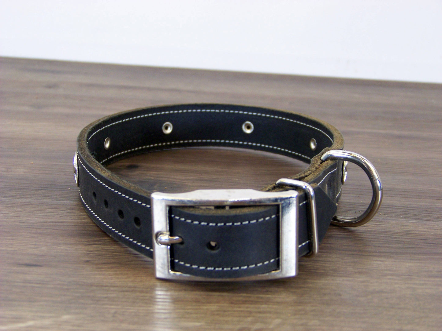 C)   1" Wide Leather Dog Collar- The Sherriff - Featuring a Star Concho