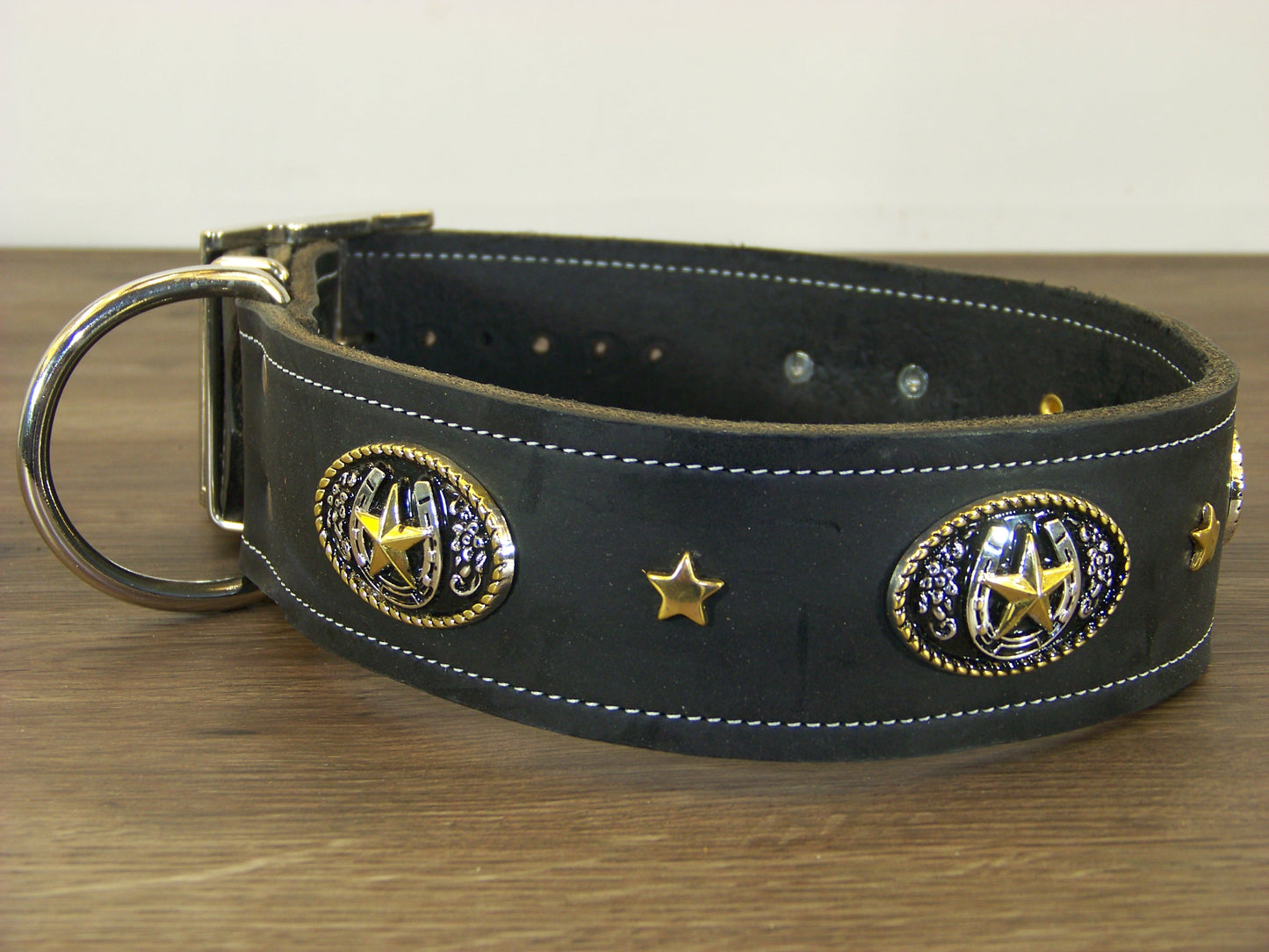 E)   2" Wide Leather Dog Collar- The Lucky Star - Western Horseshoe Medalian Accented with a Gold Stars