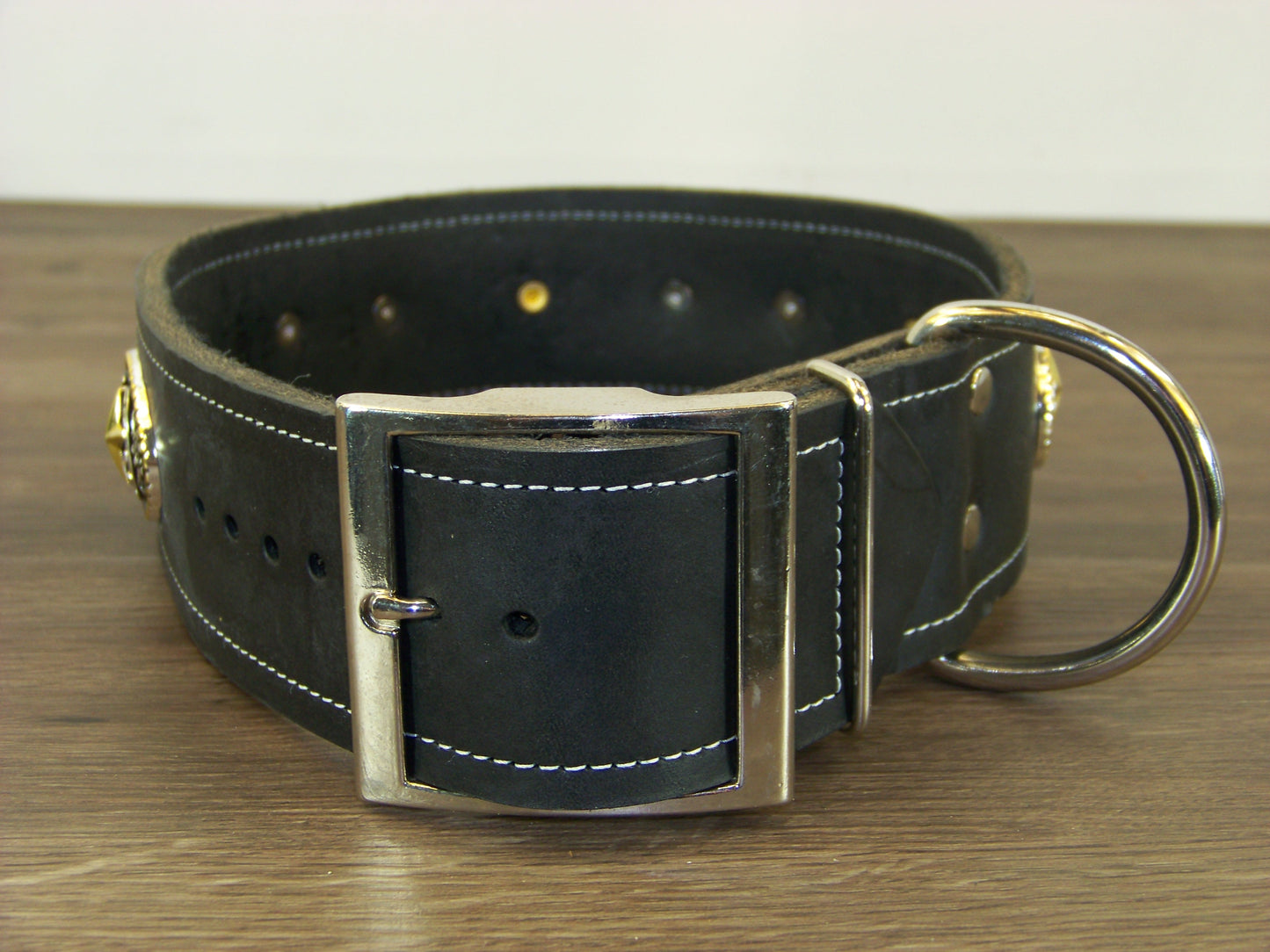 E)   2" Wide Leather Dog Collar- The Lucky Star - Western Horseshoe Medalian Accented with a Gold Stars