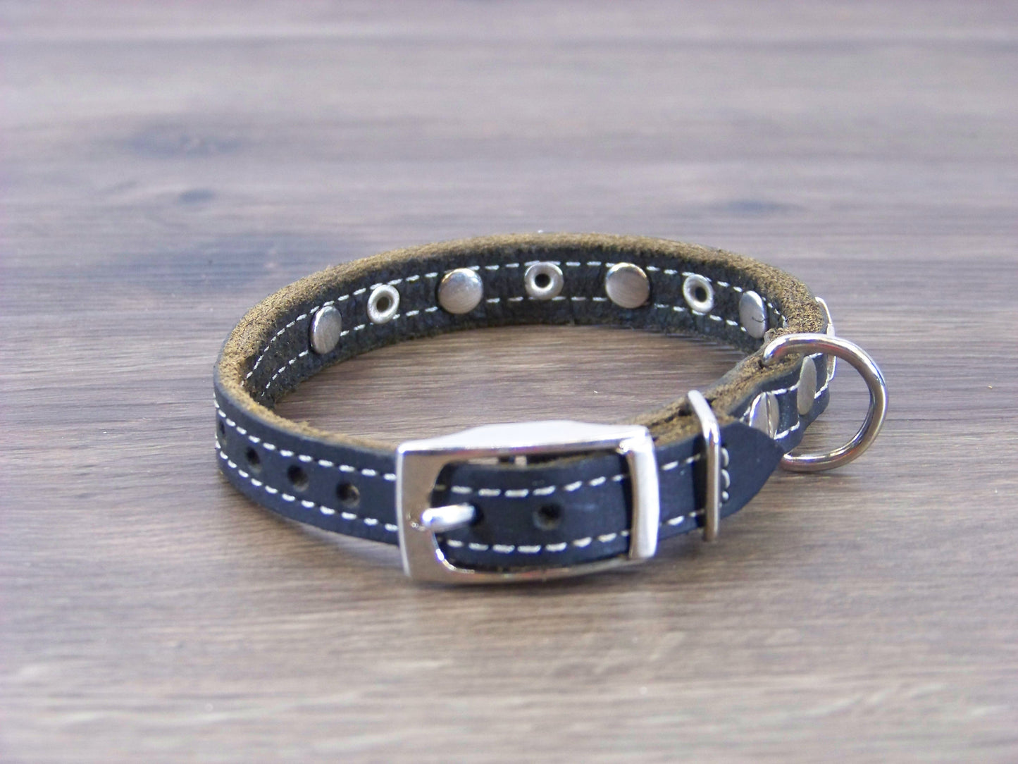 A)   1/2" Wide Miniature Leather Dog Collar - The Hollywood - Featuring Stainless Star Concho W/ Dome Rivet