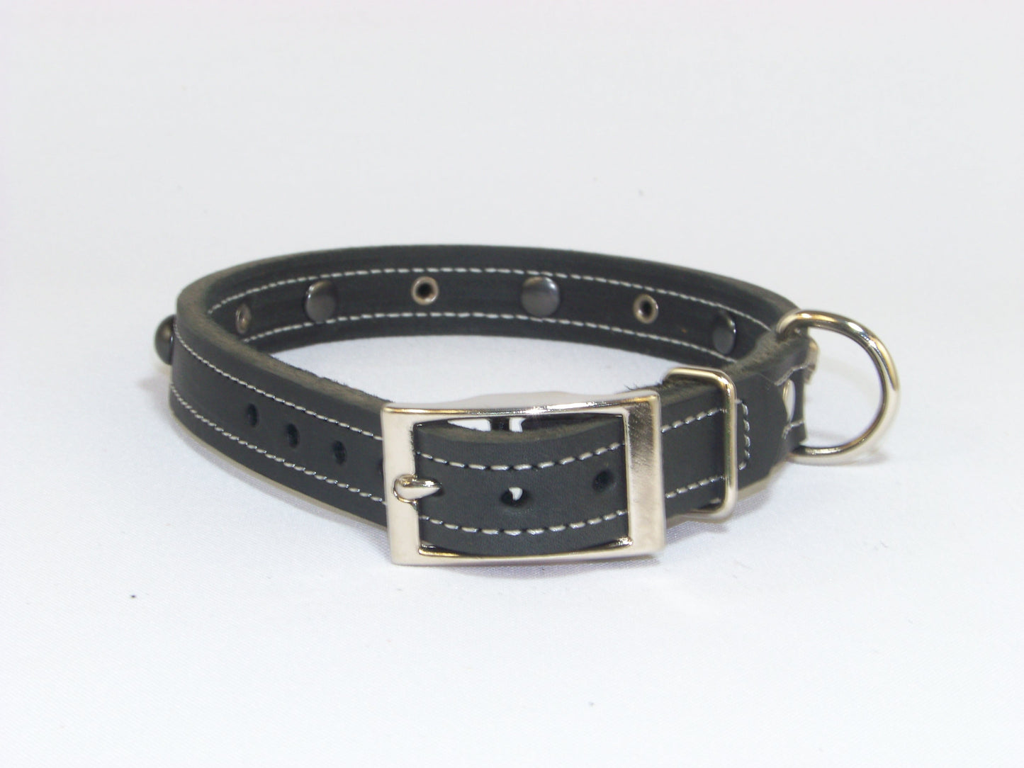 B)   3/4" Wide Leather Dog Collar - The Dark Angel II - Featuring Skull Conchos with Dark Dome Accents